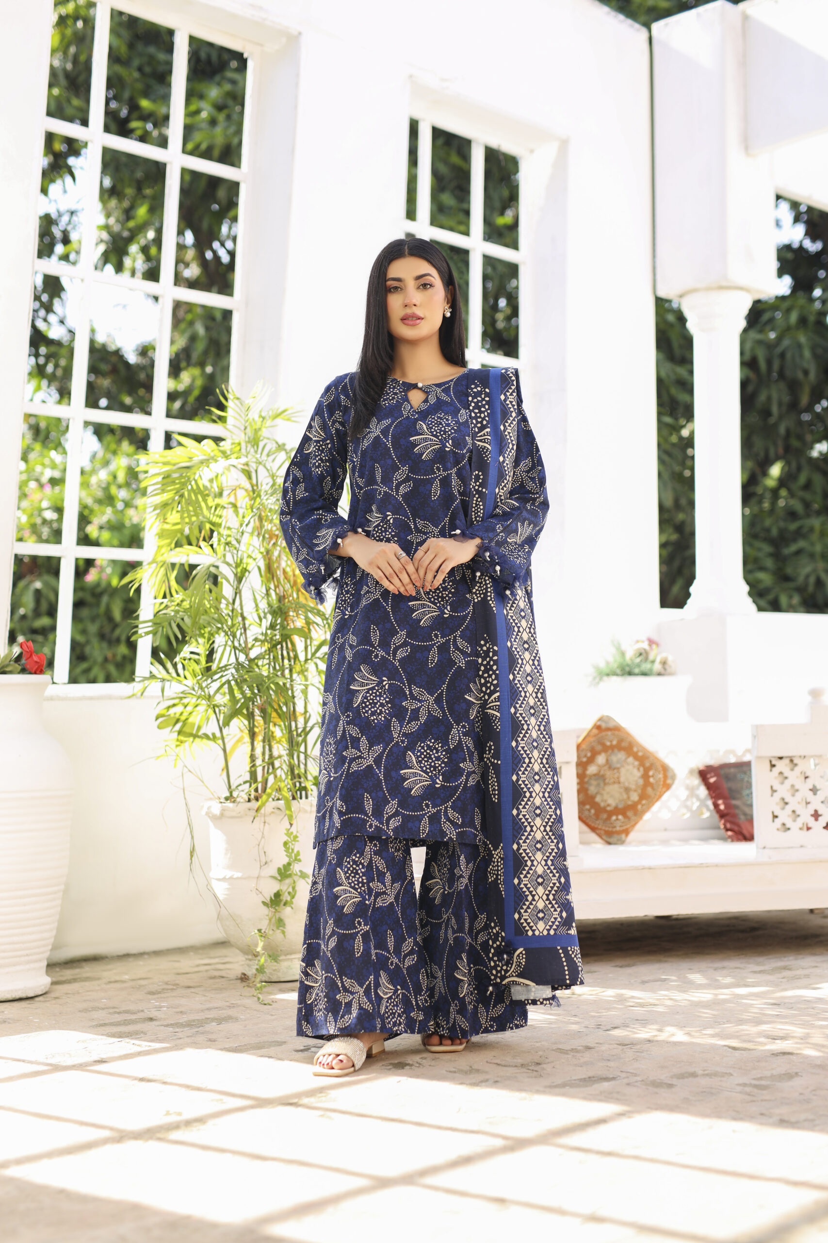3 piece Khaddar Suit-Embellieshed (Pret)